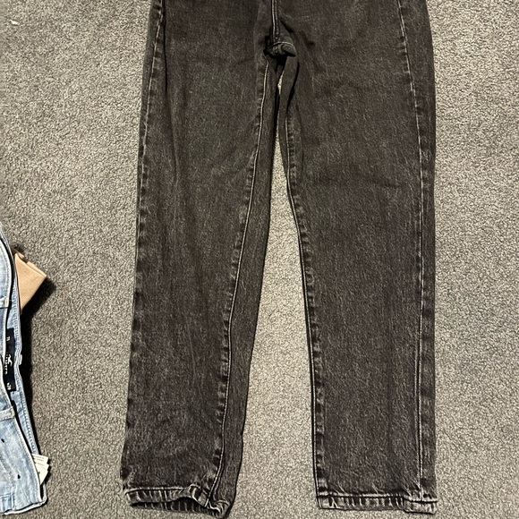 Garage Mom Jeans - Picture 2 of 3